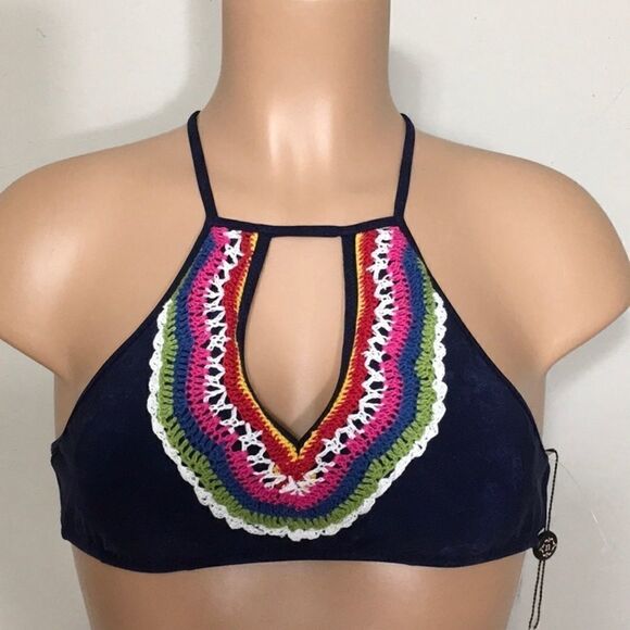 Nanette Lepore crochet trim bikini top Host pick🎉 - Picture 4 of 6